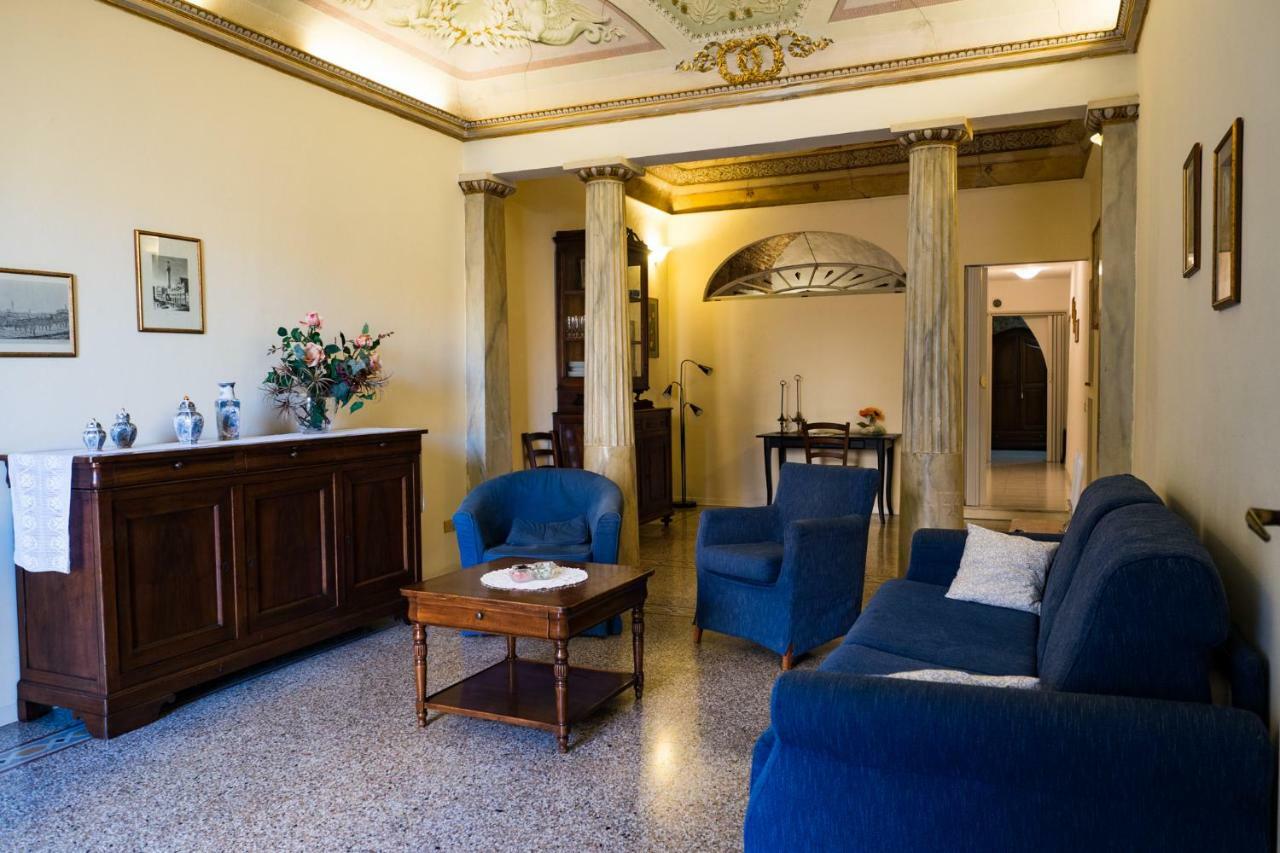 Residenza D'Epoca " Il Campo" By Francigenaapartments Сієна Екстер'єр фото
